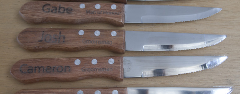 The Ultimate Groomsmen Gifts – Engraved knives